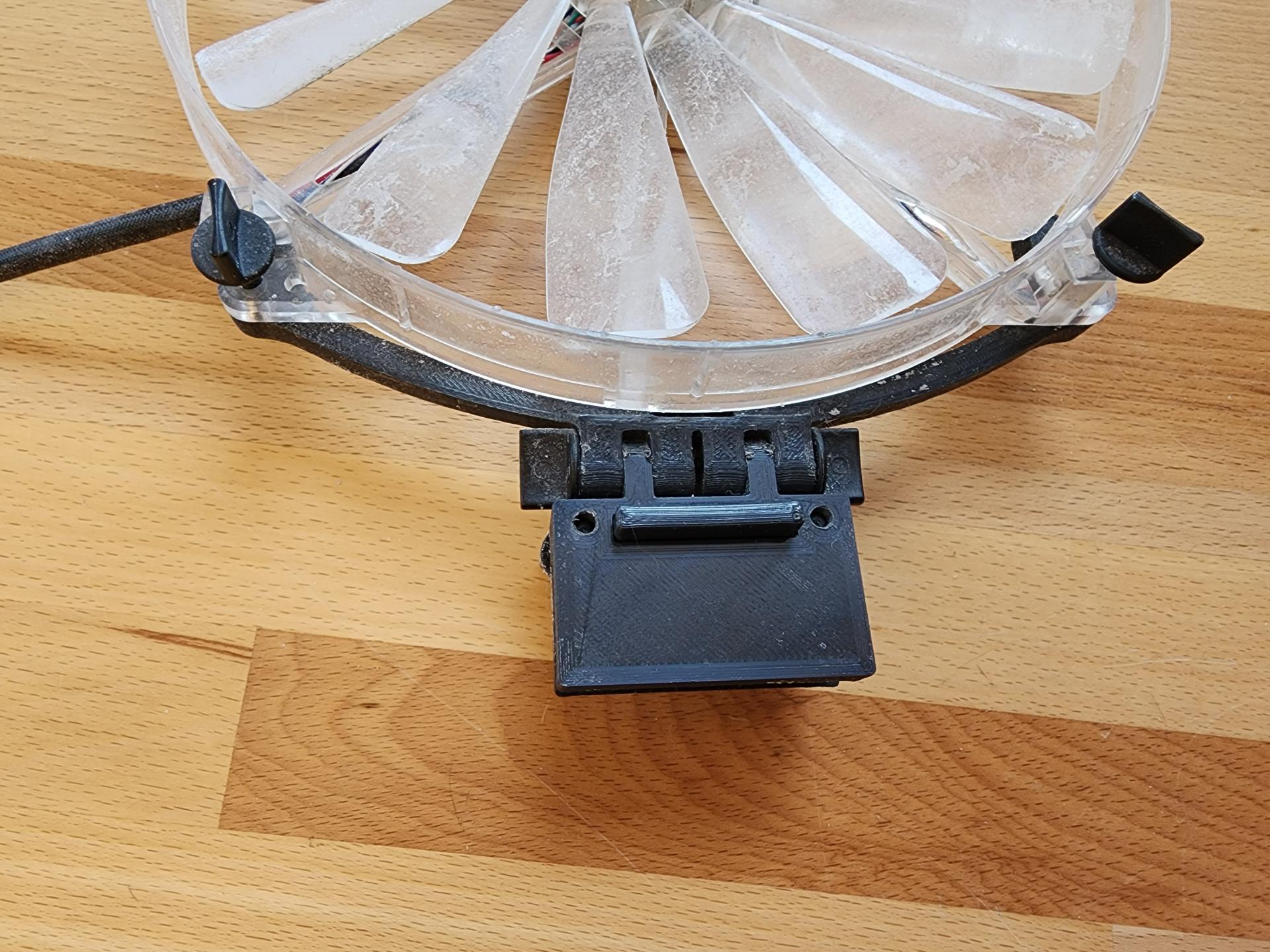 Охлаждение аквариума - Вентилятор 200мм с креплением на борт аквариума ...